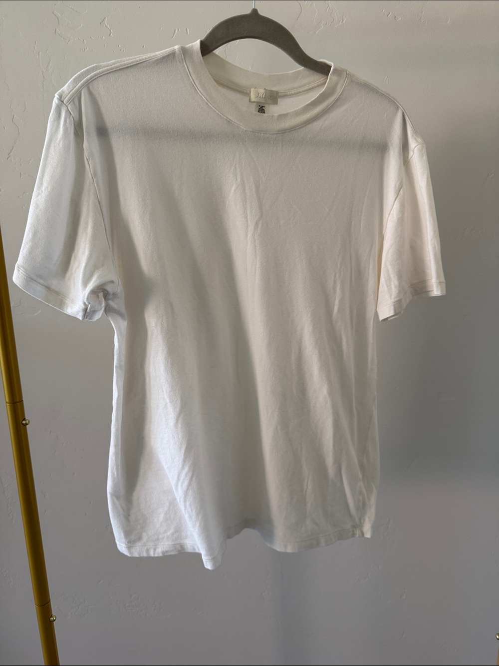SKIMS Boyfriend White Crew Neck T-Shirt - Women’s XS. Super Soft